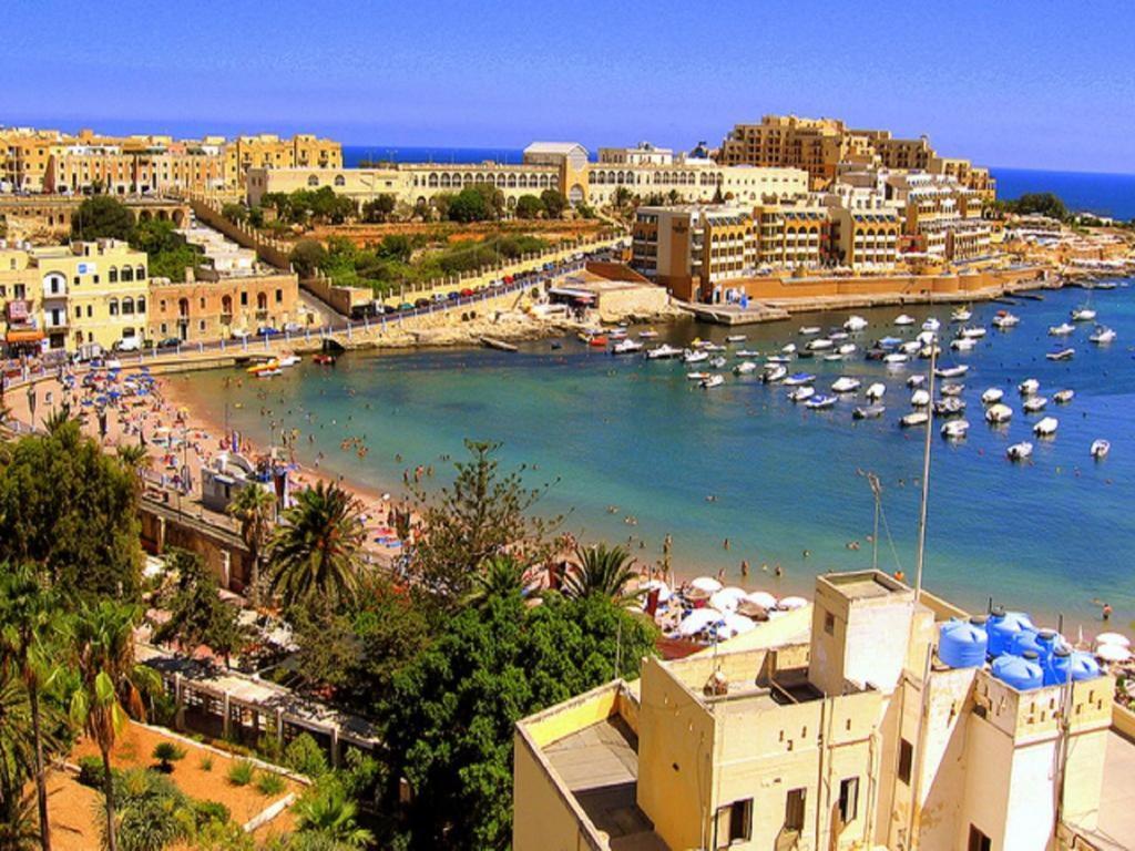 Stunning 2Br Holiday Penthouse In Central Sliema Eksteriør bilde