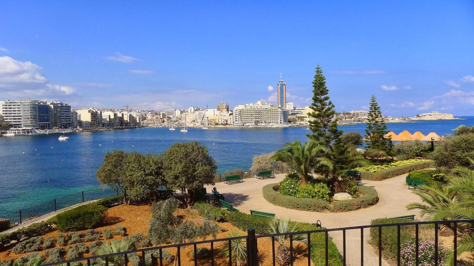 Stunning 2Br Holiday Penthouse In Central Sliema Eksteriør bilde