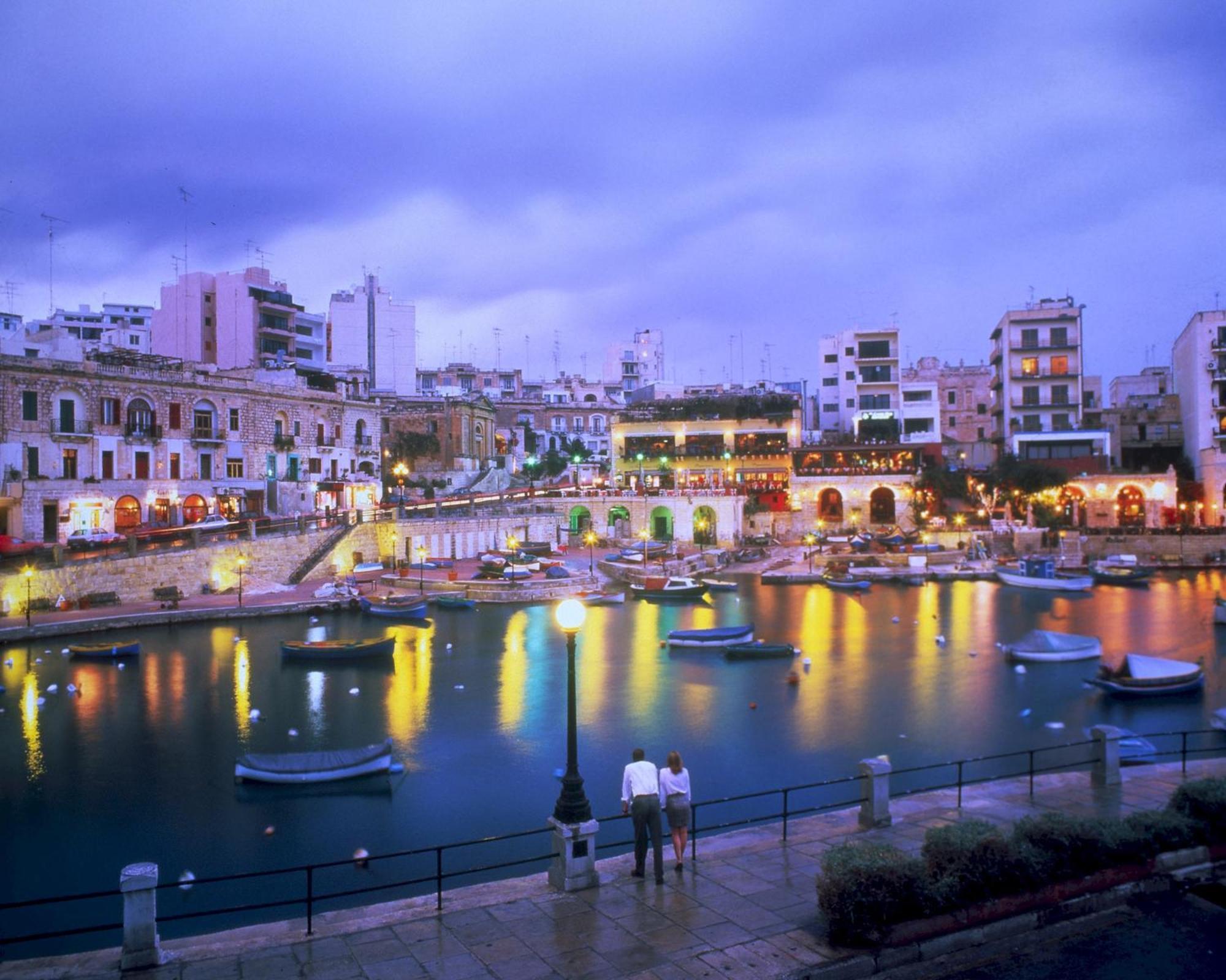 Stunning 2Br Holiday Penthouse In Central Sliema Eksteriør bilde