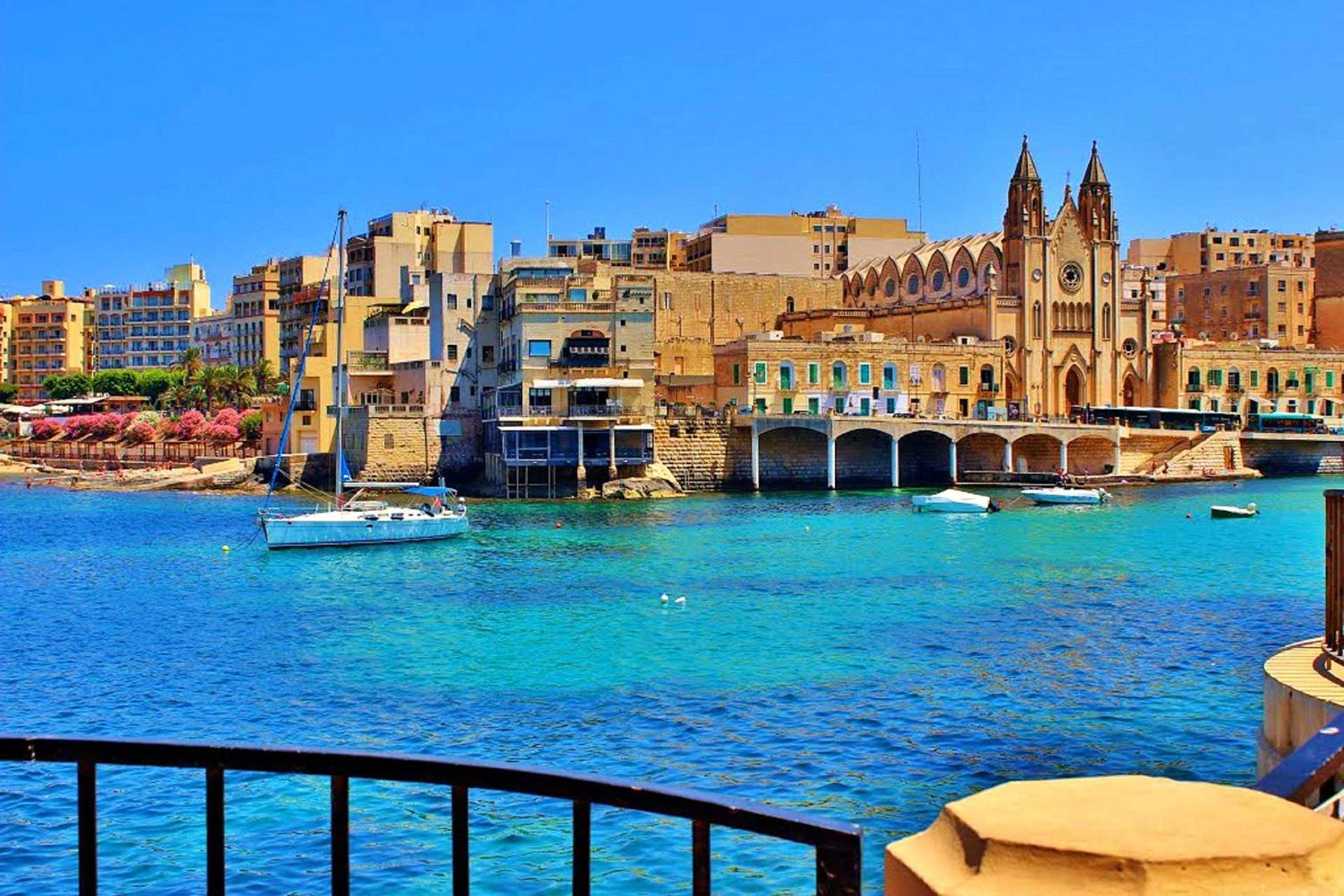 Stunning 2Br Holiday Penthouse In Central Sliema Eksteriør bilde